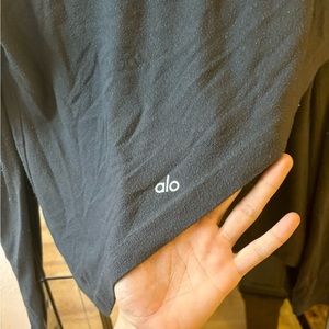 Cashmere Alo turtle neck